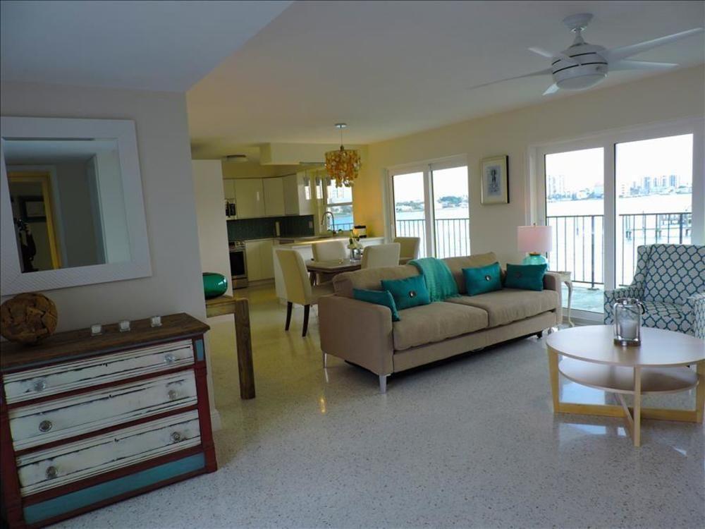 Seaside Seclusion Condominiums By Belloise Realty Clearwater Beach Exterior foto